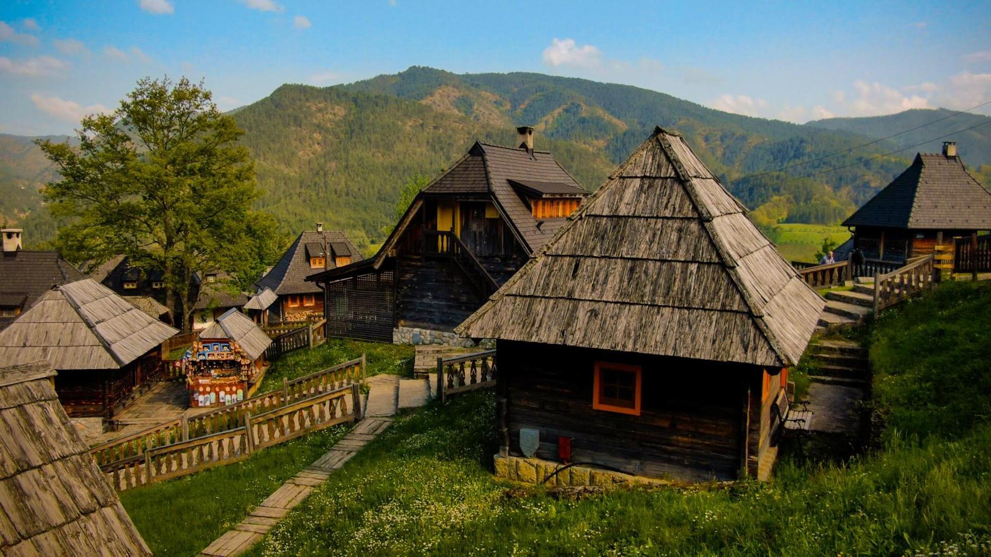 Mecavnik Resort Mokra Gora Luaran gambar