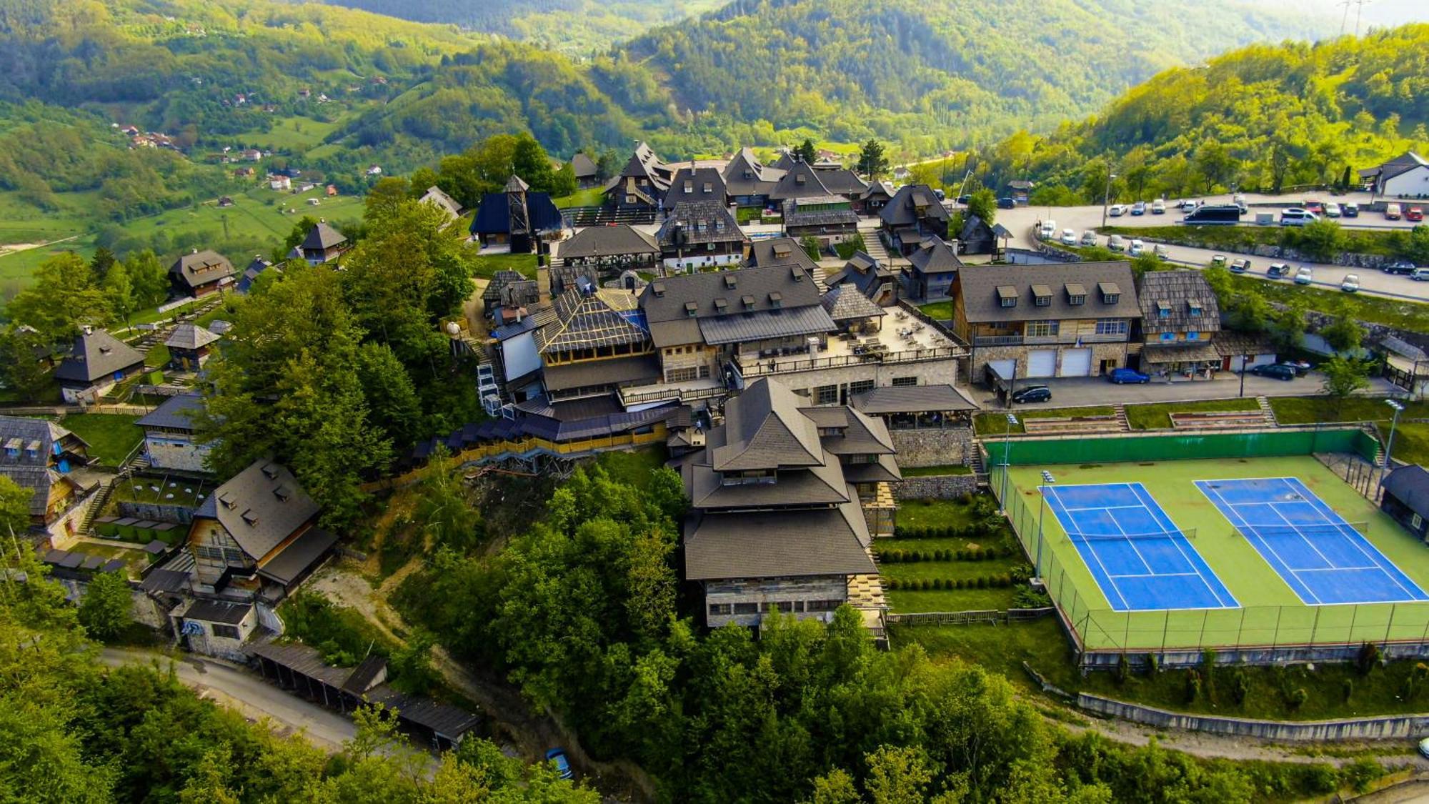 Mecavnik Resort Mokra Gora Luaran gambar