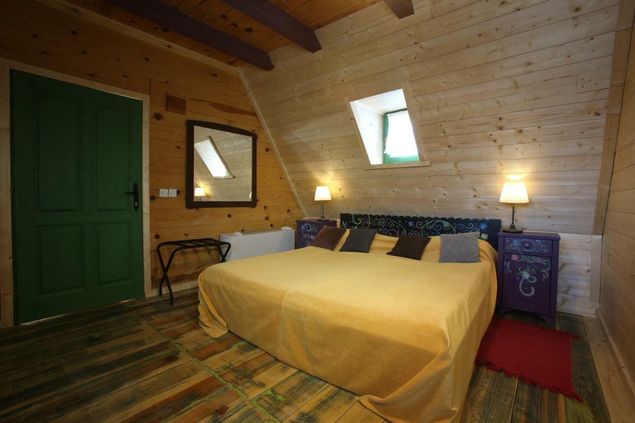 Mecavnik Resort Mokra Gora Luaran gambar